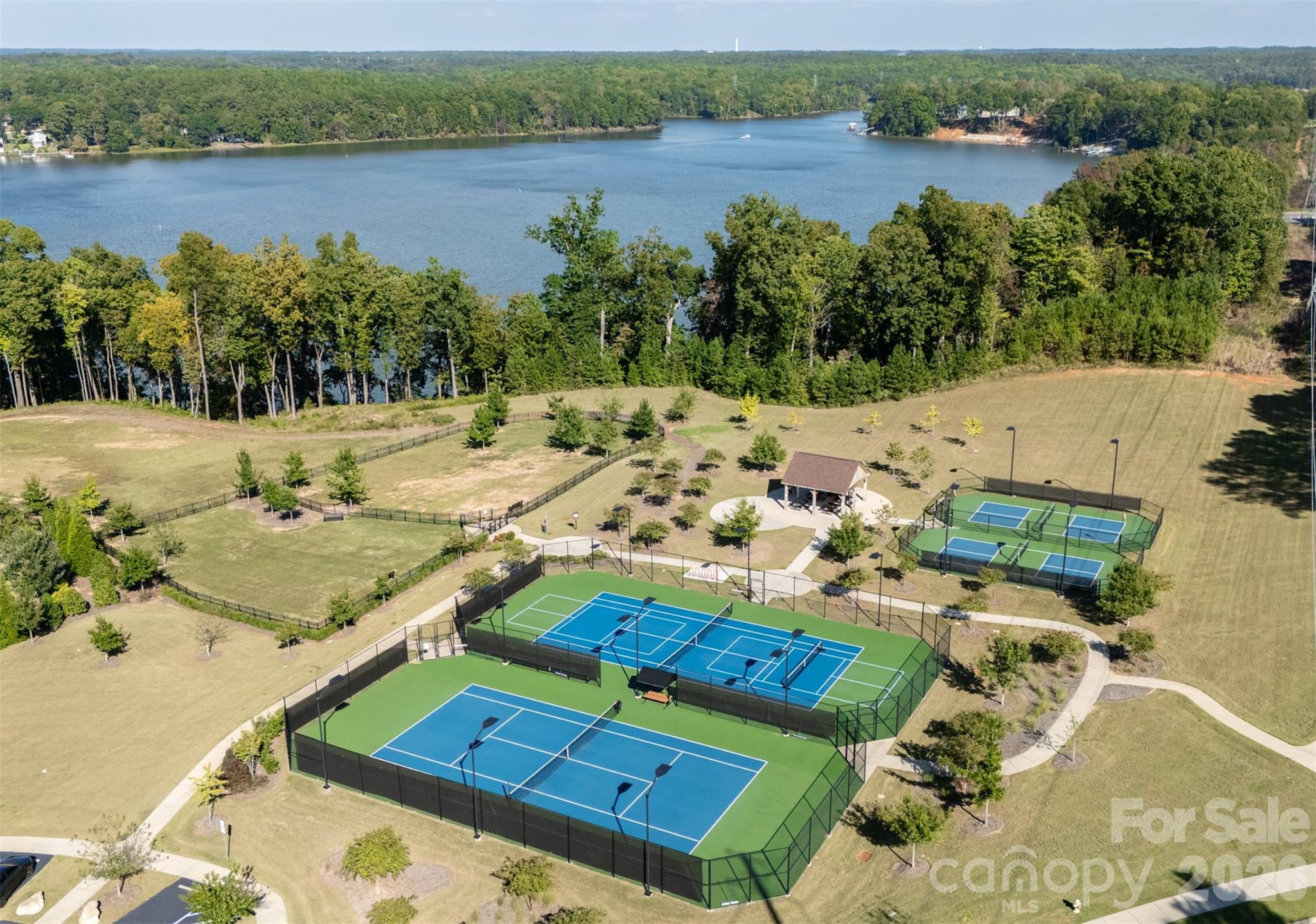 1228 Dali Boulevard Mount Holly NC 28120