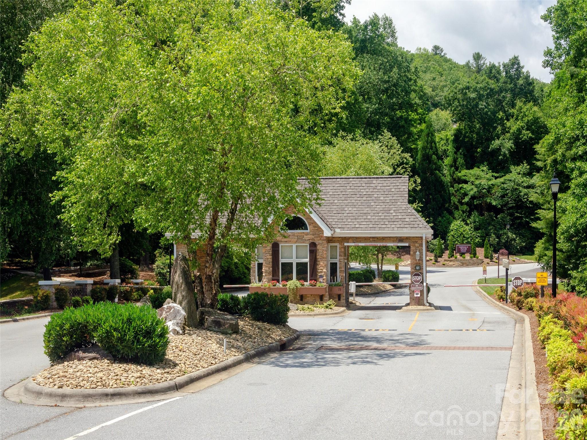 206 Black Oak Lane Hendersonville NC 28791