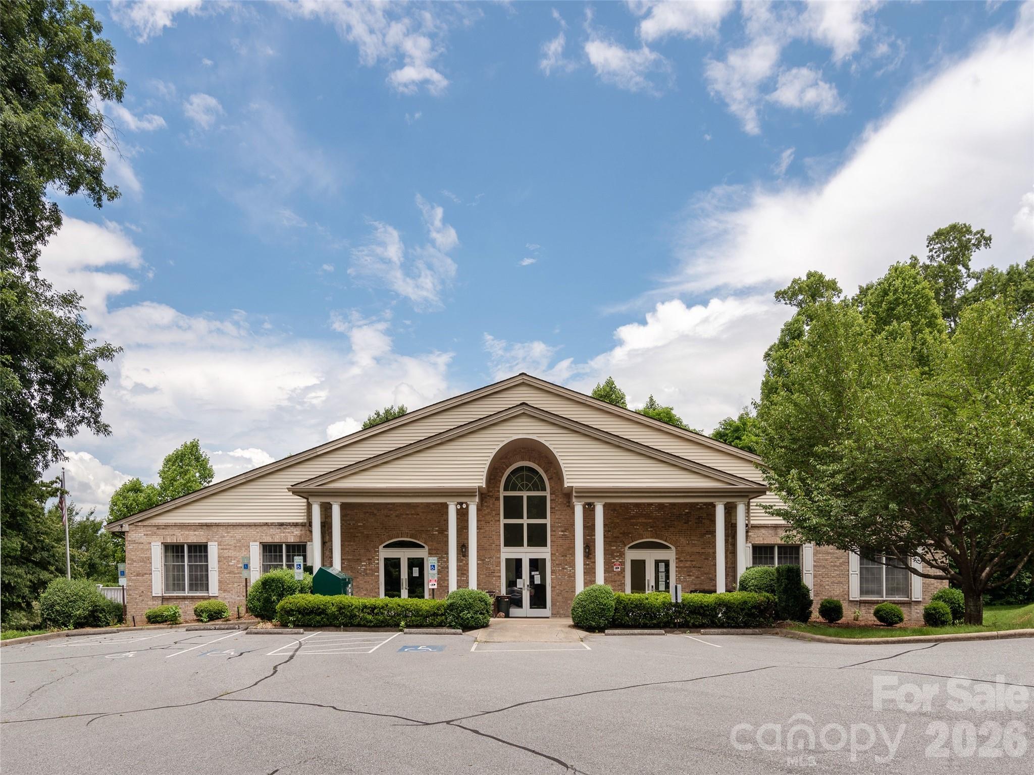 206 Black Oak Lane Hendersonville NC 28791