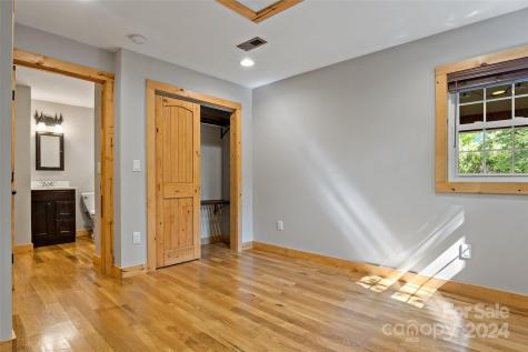 107 5th Street Black Mountain NC 28711