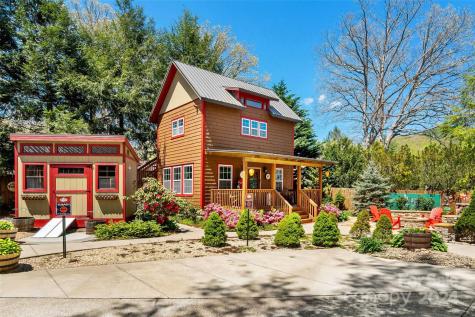 107 5th Street Black Mountain NC 28711