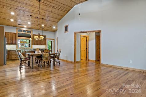 107 5th Street Black Mountain NC 28711
