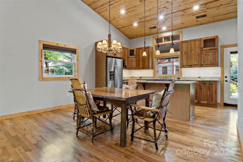 107 5th Street Black Mountain NC 28711