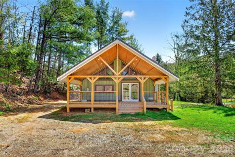 1959 Jackson Town Road Spruce Pine NC 28777