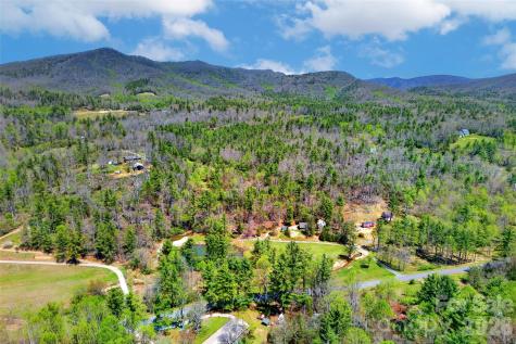 1959 Jackson Town Road Spruce Pine NC 28777