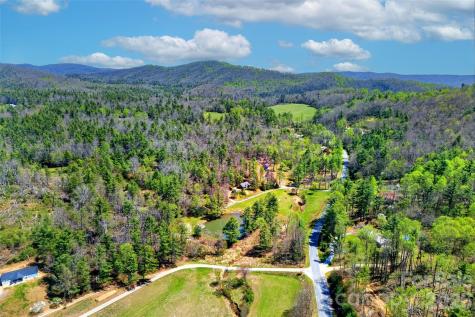 1959 Jackson Town Road Spruce Pine NC 28777