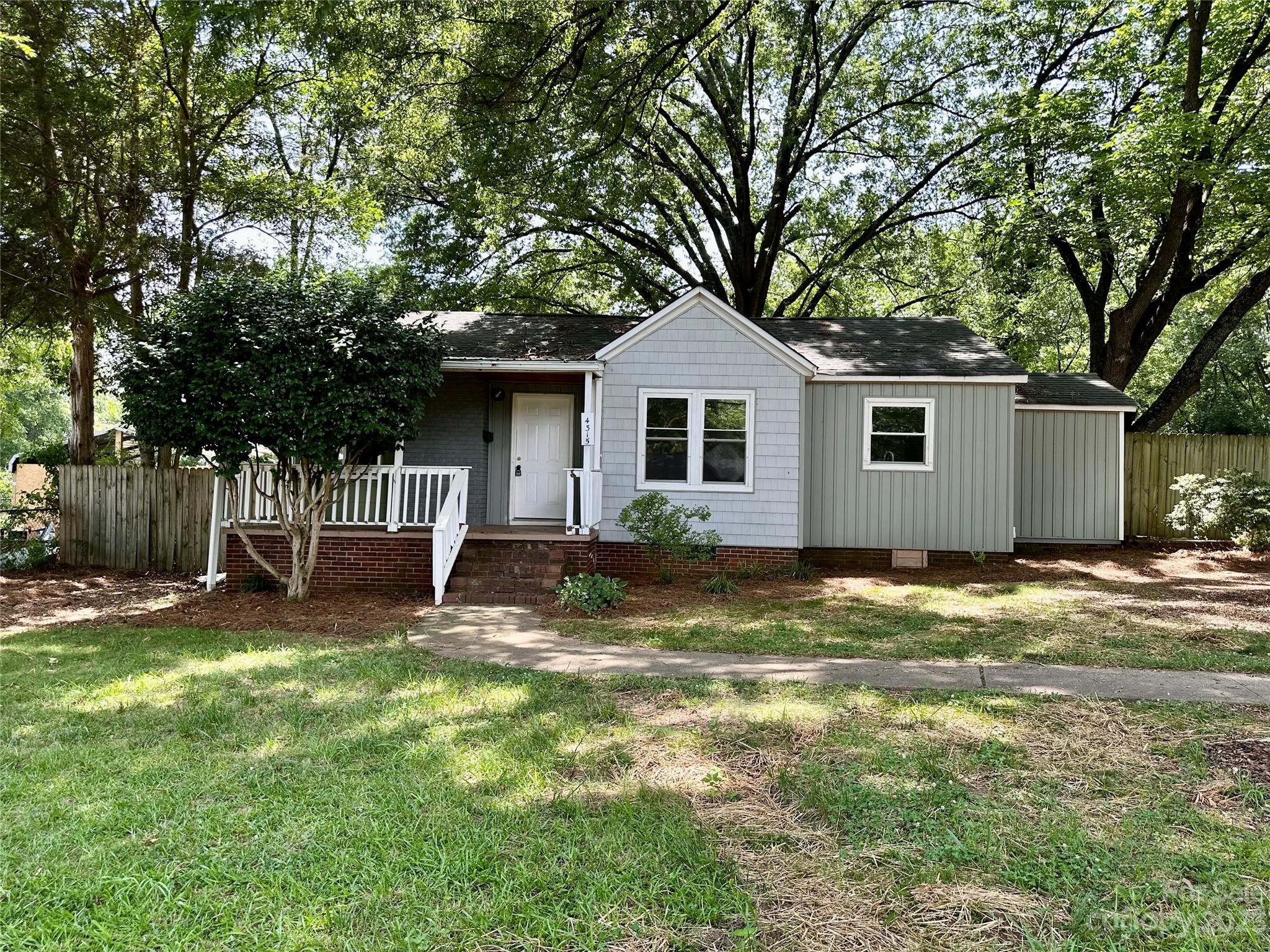 4315 Glenwood Drive Charlotte NC 28208