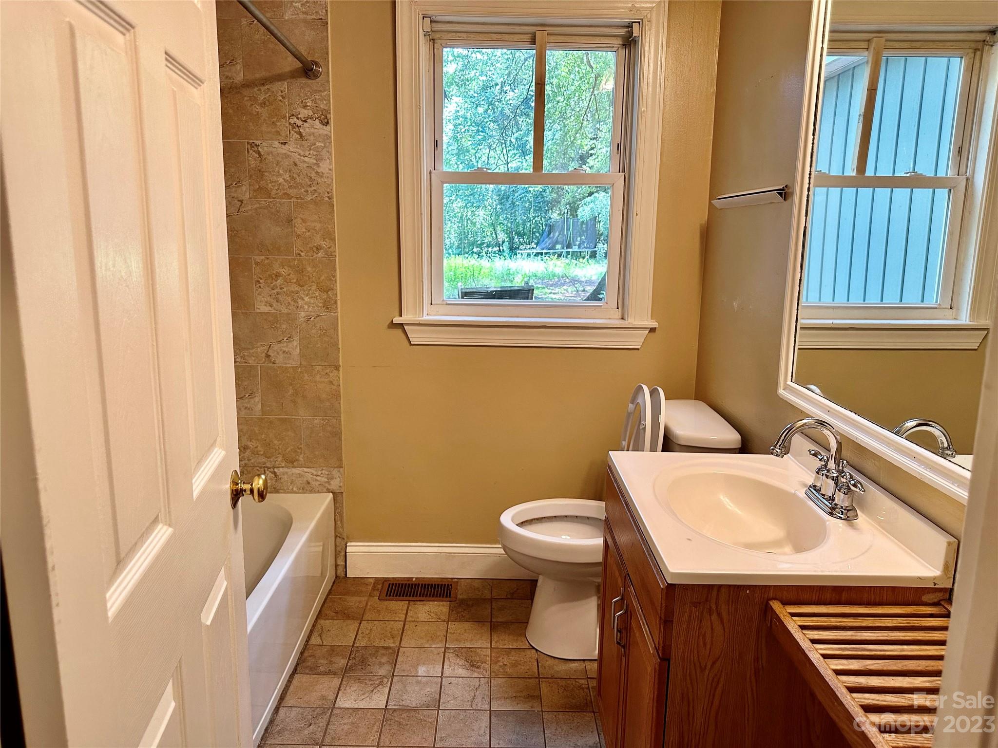 4315 Glenwood Drive Charlotte NC 28208