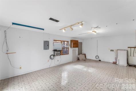 350 Sandy Bottom Road Marshall NC 28753