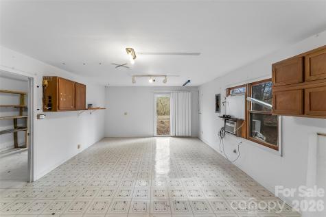 350 Sandy Bottom Road Marshall NC 28753