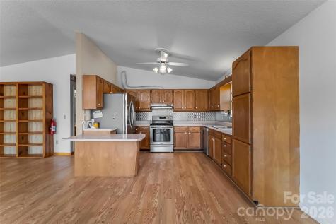350 Sandy Bottom Road Marshall NC 28753