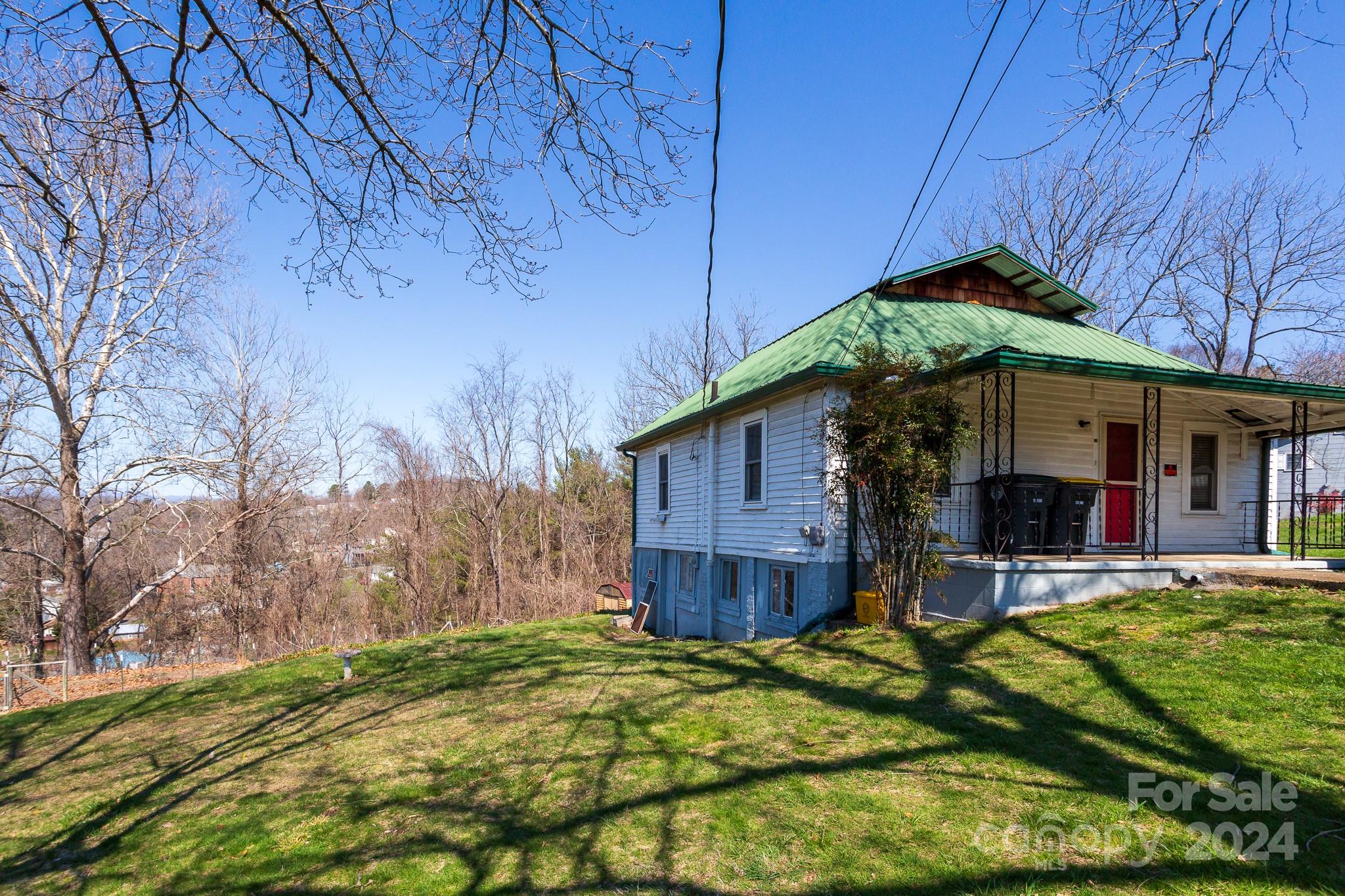 60 Chestnut Ridge Avenue Asheville NC 28804