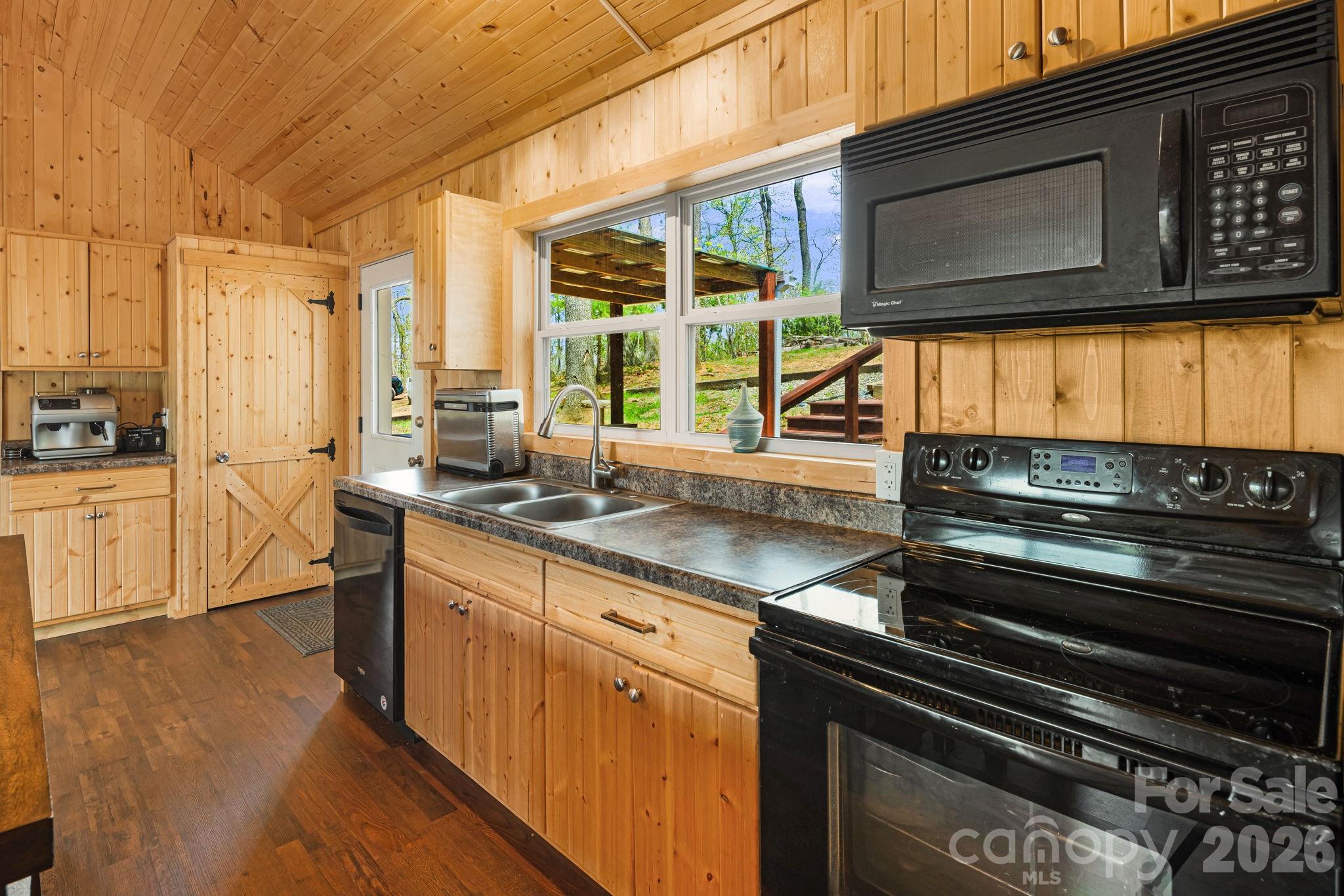 120 Wilderness Drive Weaverville NC 28787