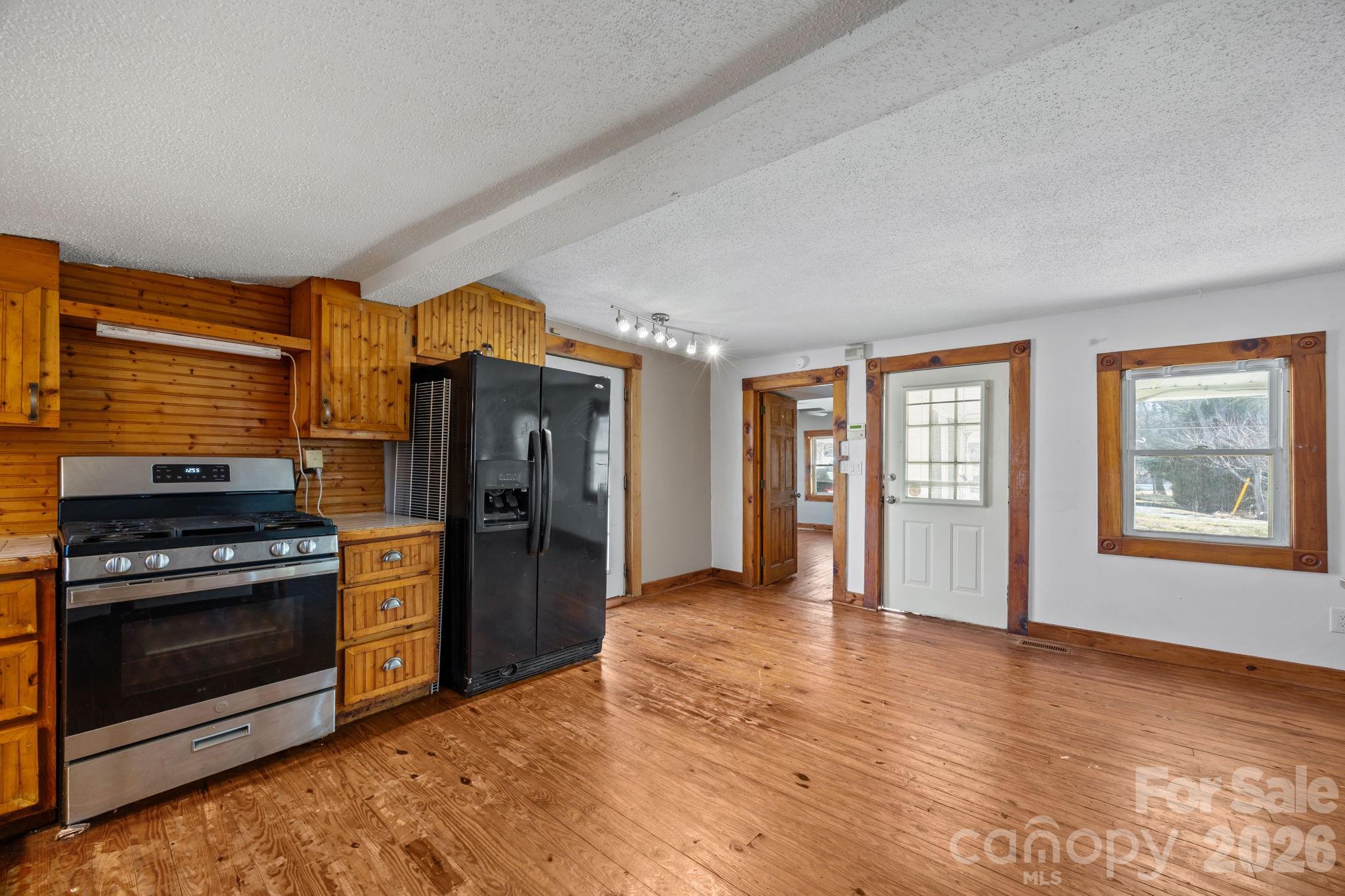 99 Wakefield Drive Hendersonville NC 28792