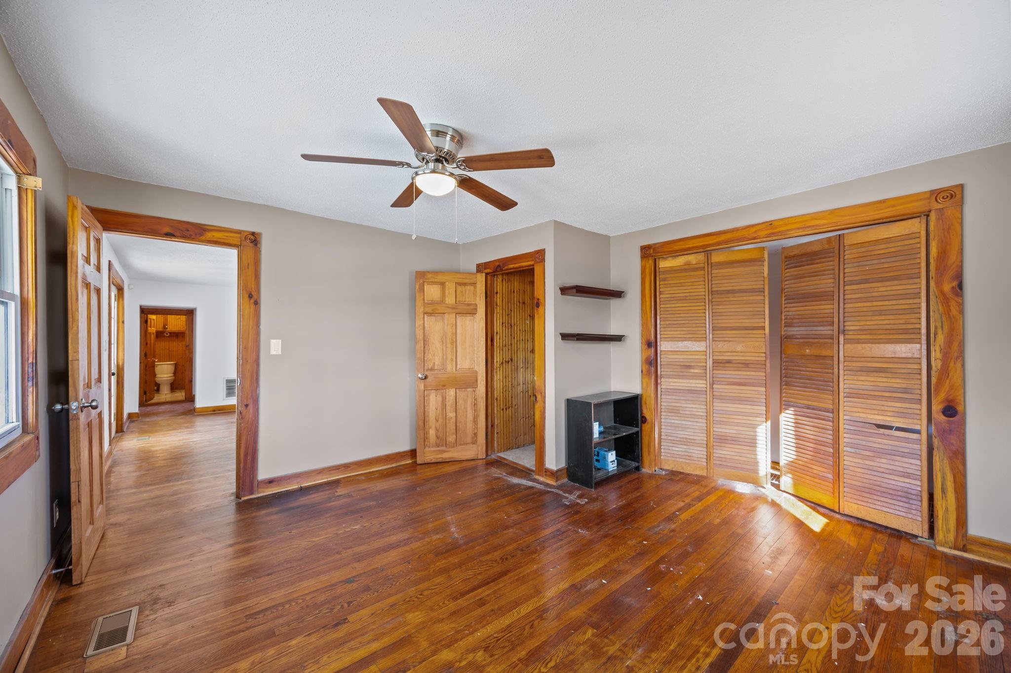 99 Wakefield Drive Hendersonville NC 28792