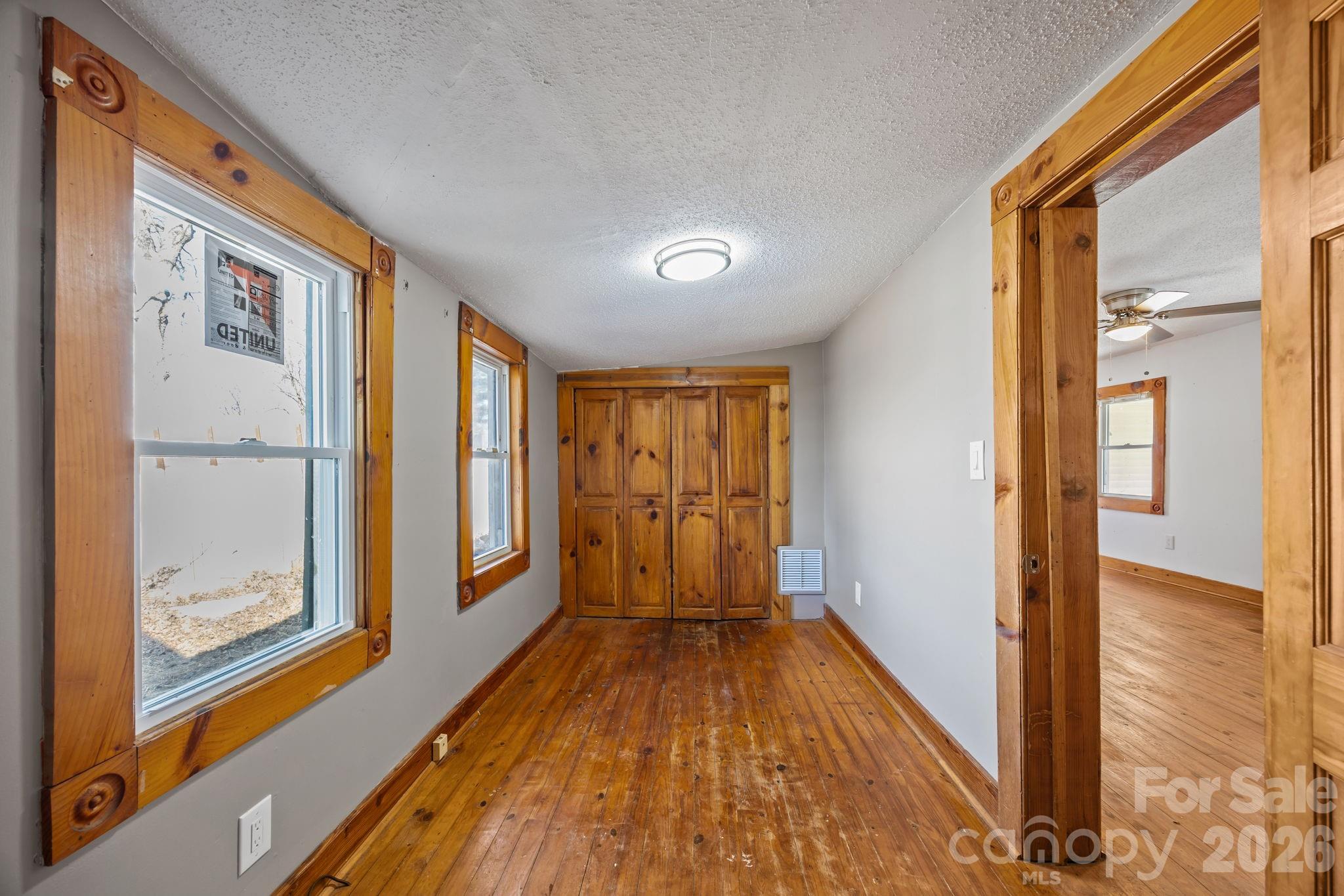 99 Wakefield Drive Hendersonville NC 28792