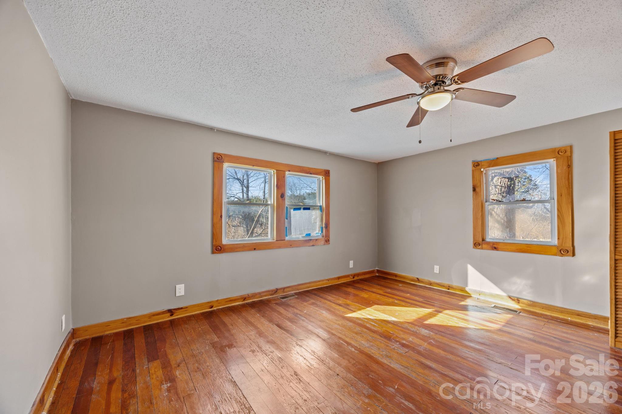 99 Wakefield Drive Hendersonville NC 28792