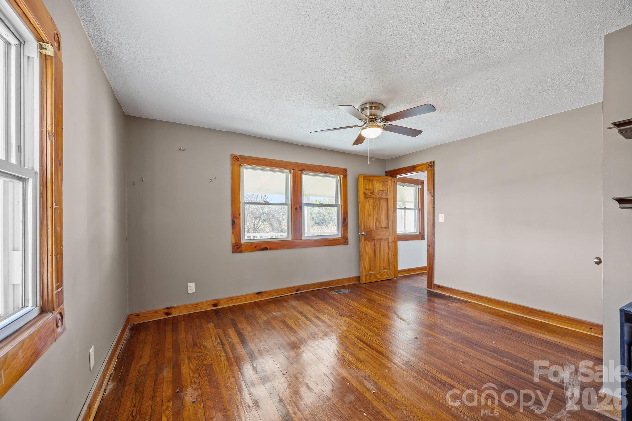 99 Wakefield Drive Hendersonville NC 28792