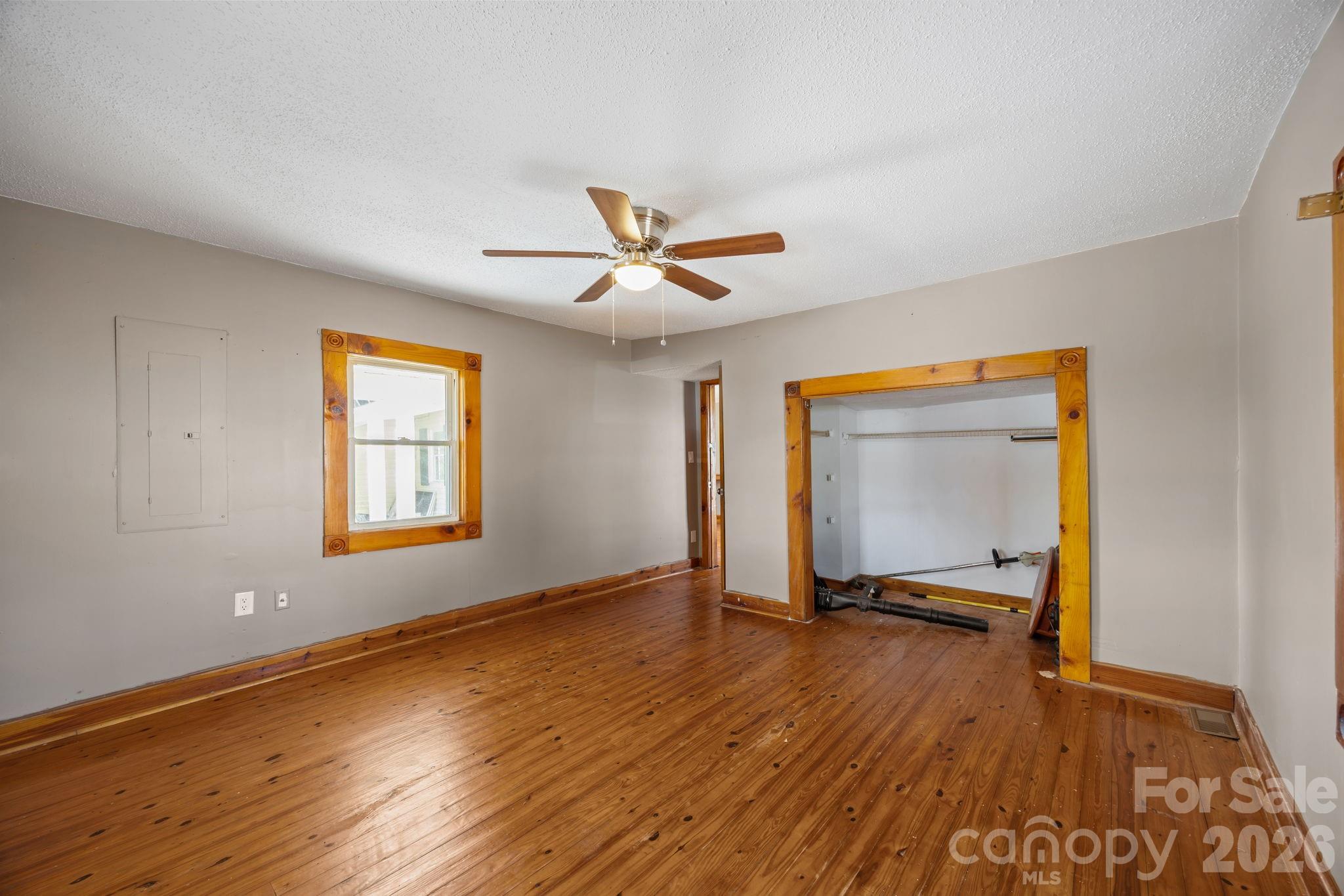 99 Wakefield Drive Hendersonville NC 28792