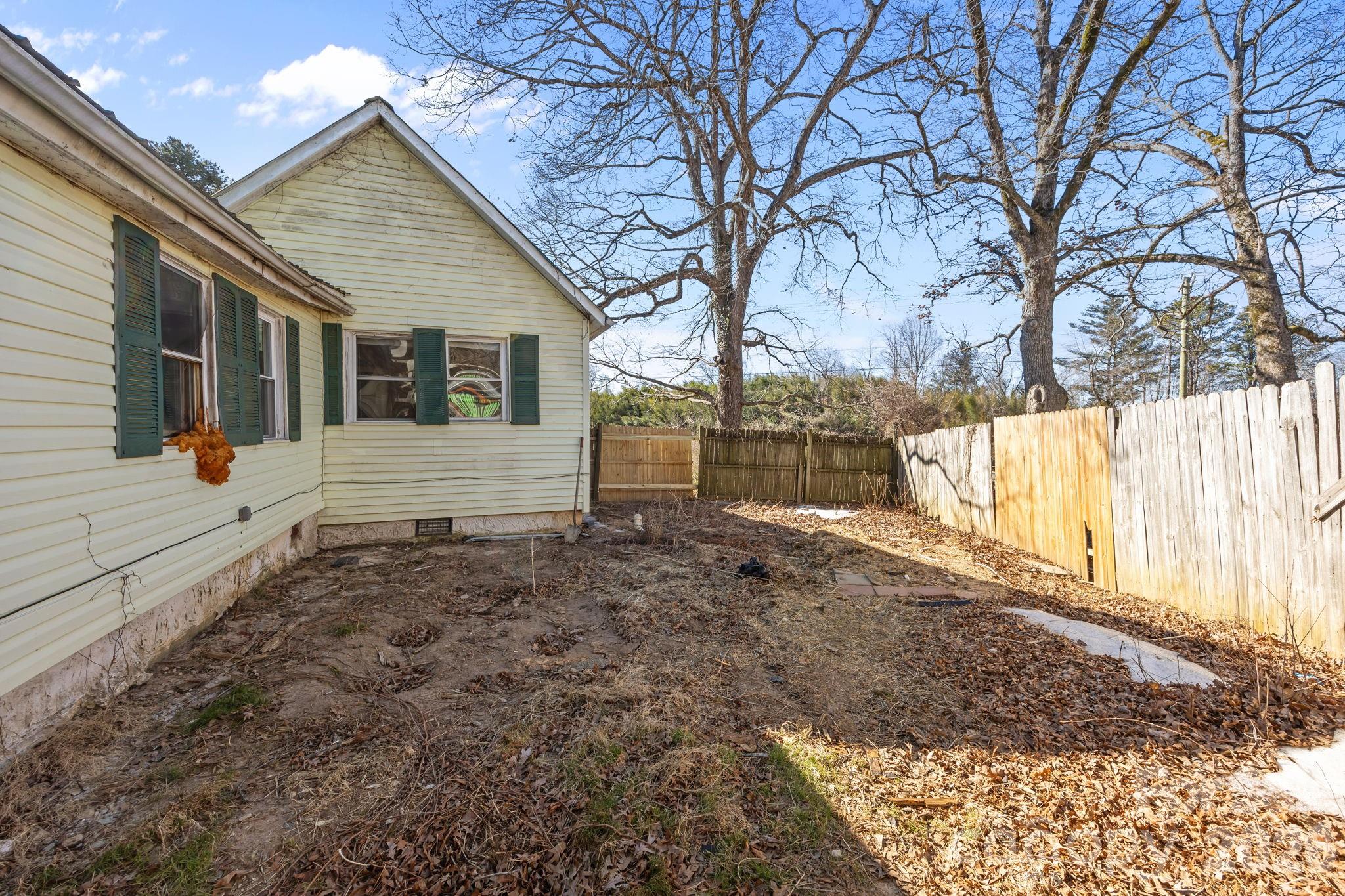 99 Wakefield Drive Hendersonville NC 28792