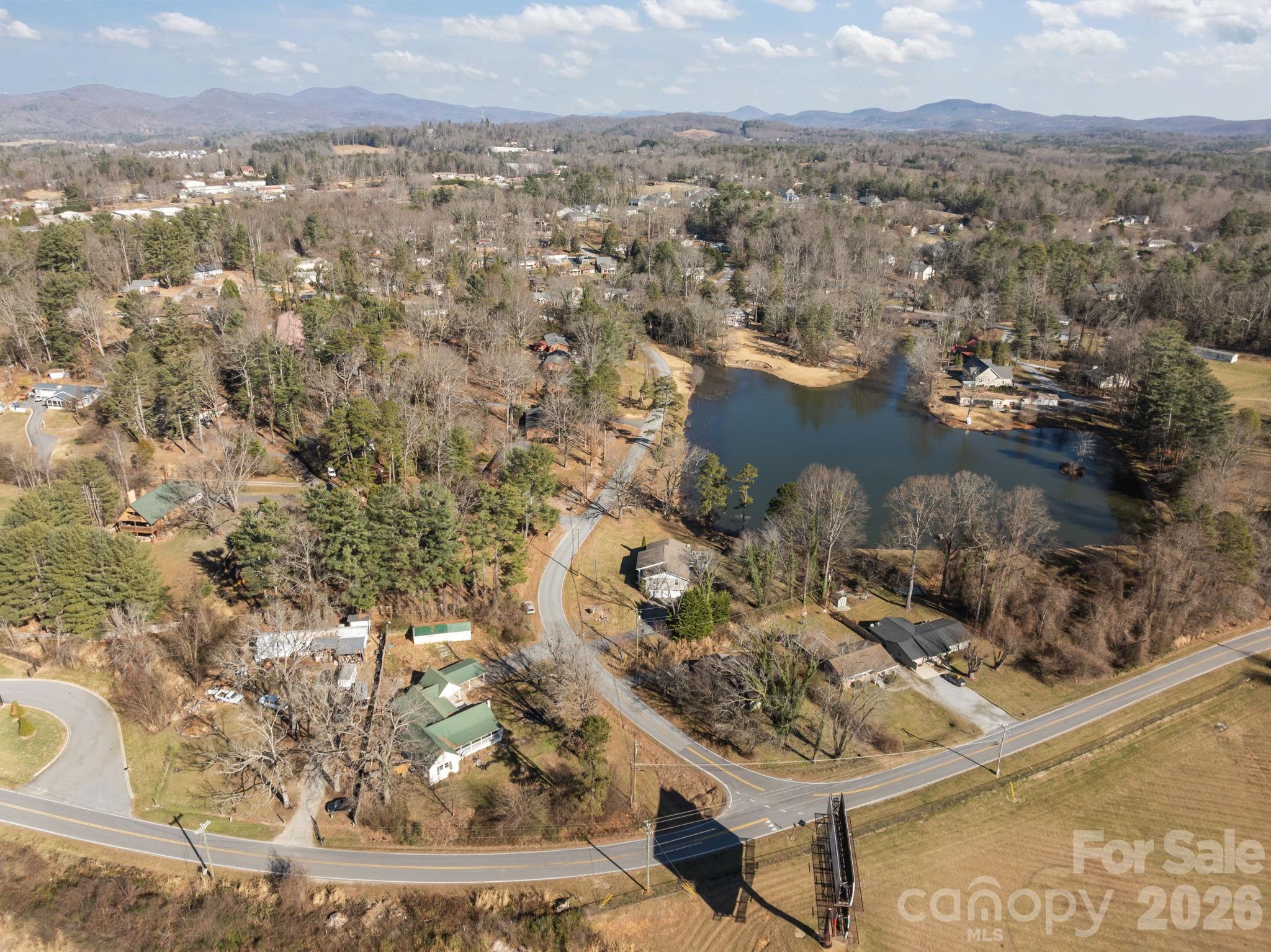 99 Wakefield Drive Hendersonville NC 28792