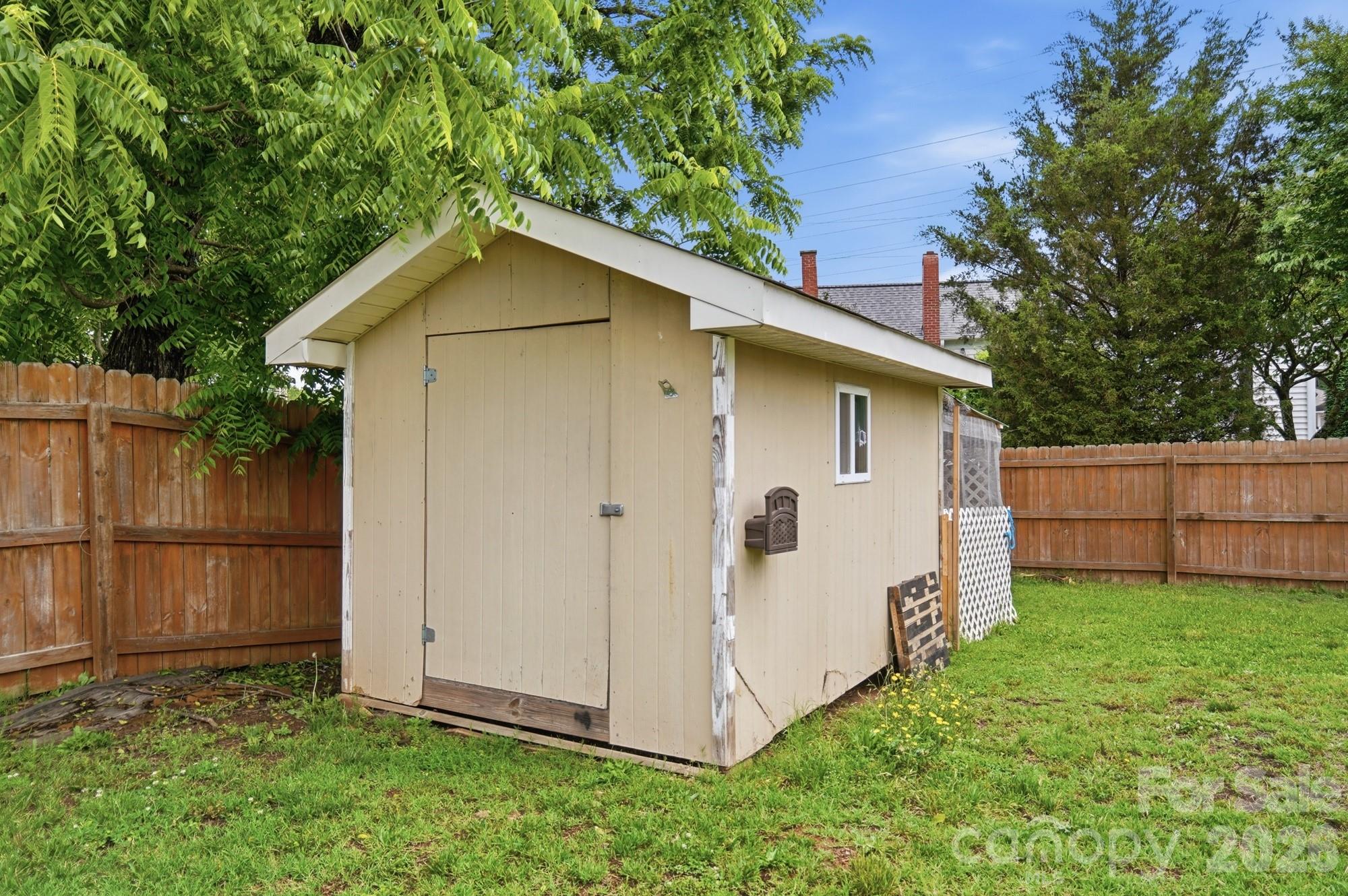 1002 N Ridge Avenue Kannapolis NC 28083