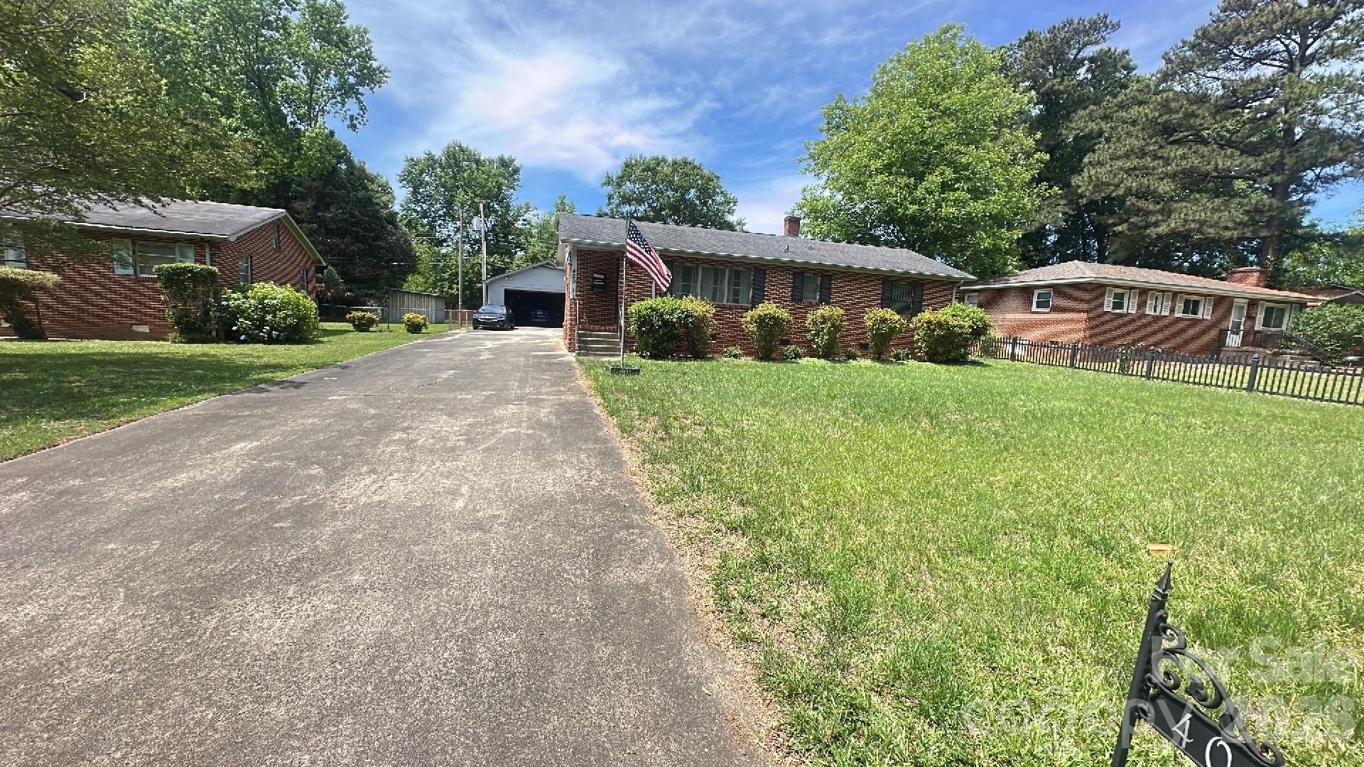 400 Briarwood Drive Charlotte NC 28215