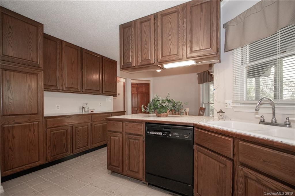 5024 Mount Holly Huntersville Road Charlotte NC 28216