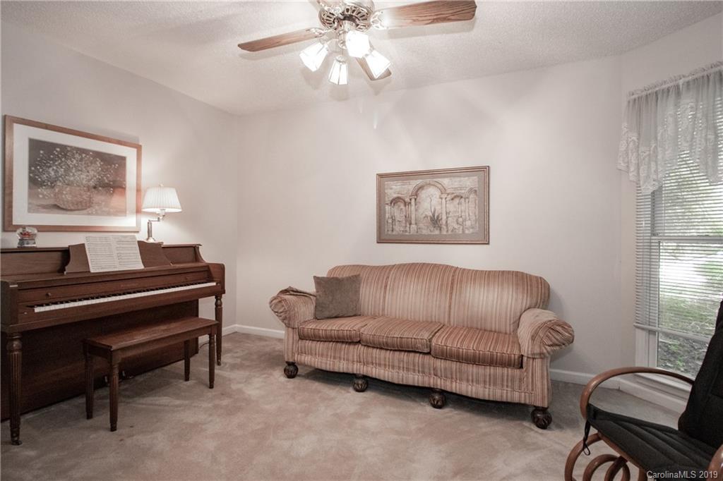 5024 Mount Holly Huntersville Road Charlotte NC 28216