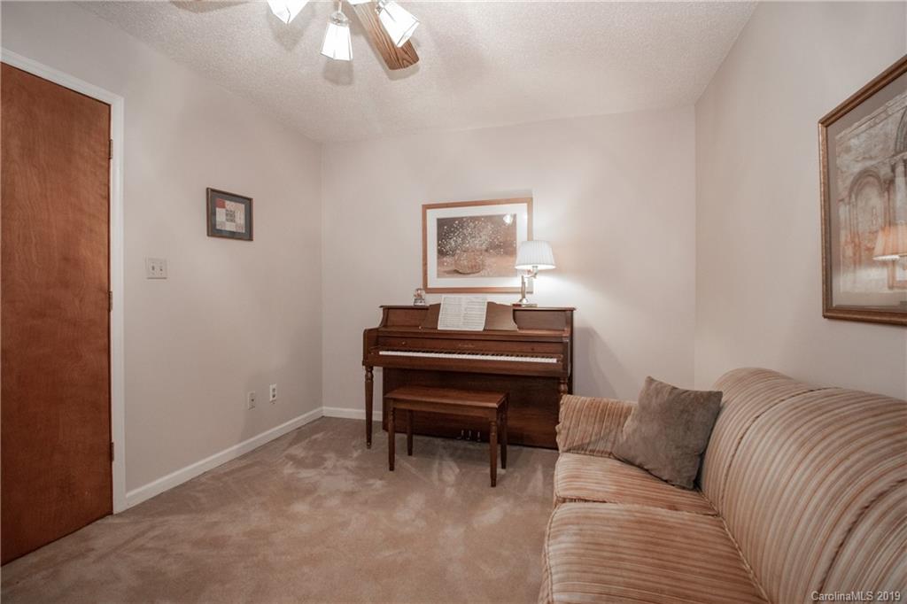 5024 Mount Holly Huntersville Road Charlotte NC 28216