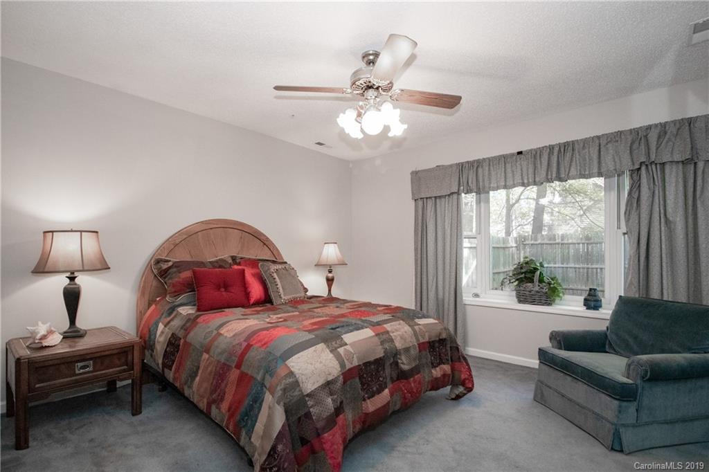 5024 Mount Holly Huntersville Road Charlotte NC 28216