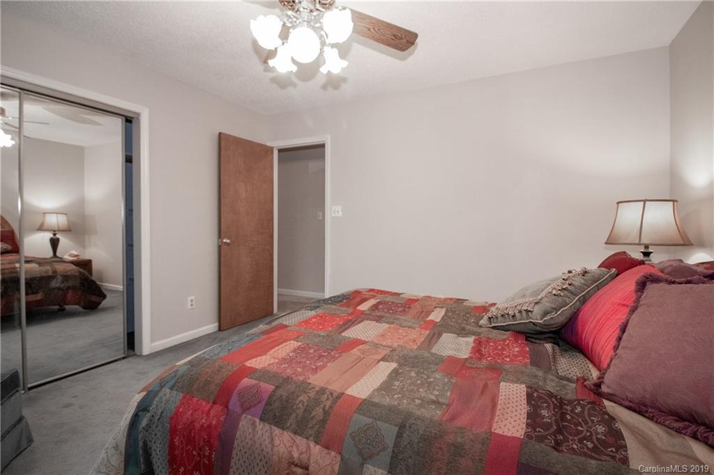 5024 Mount Holly Huntersville Road Charlotte NC 28216