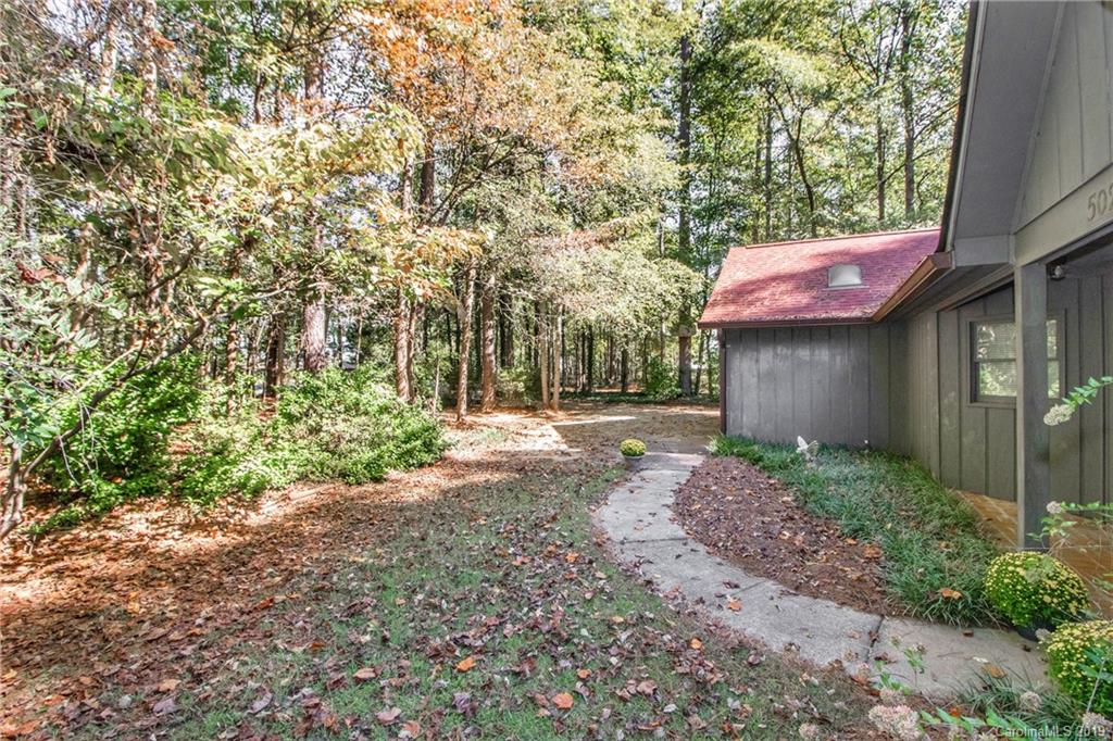 5024 Mount Holly Huntersville Road Charlotte NC 28216