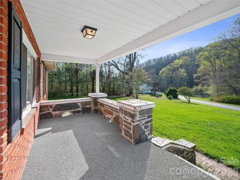 58 Possum Trot Road Bakersville NC 28705