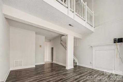 7609 Holly Grove Court Charlotte NC 28227