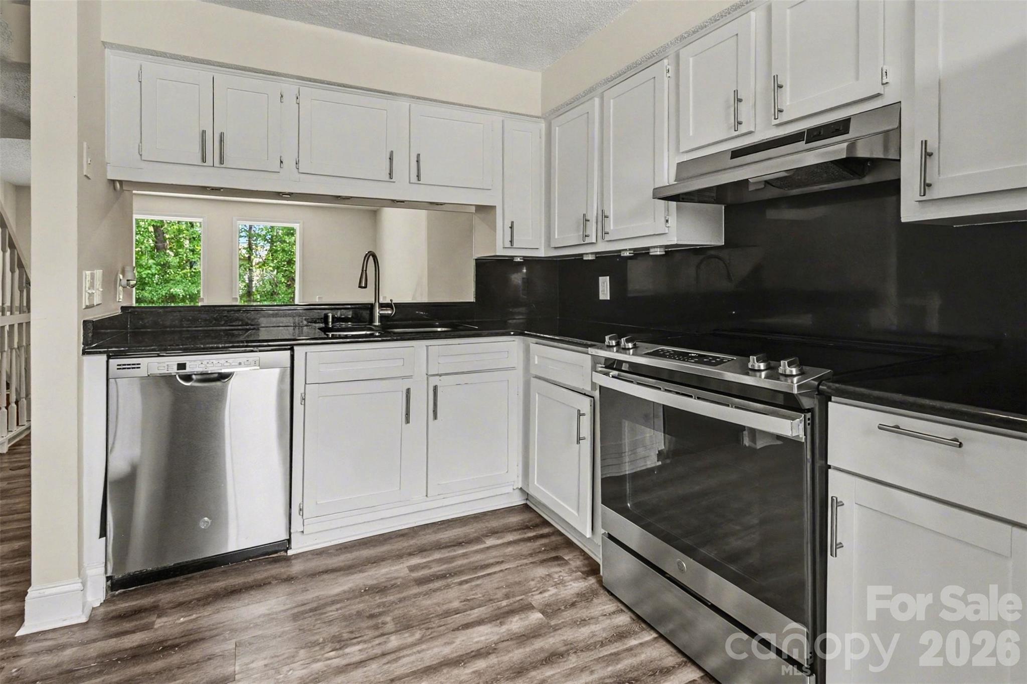 7609 Holly Grove Court Charlotte NC 28227