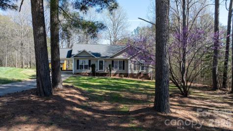 120 Wesley Court Crouse NC 28033