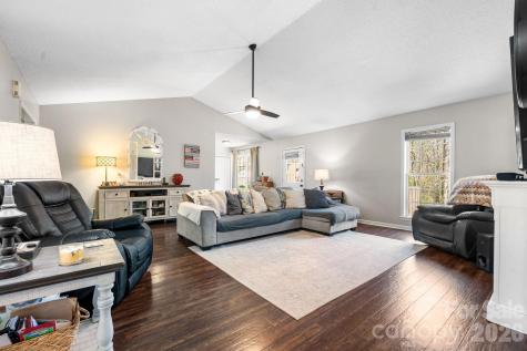 120 Wesley Court Crouse NC 28033