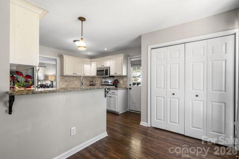 120 Wesley Court Crouse NC 28033