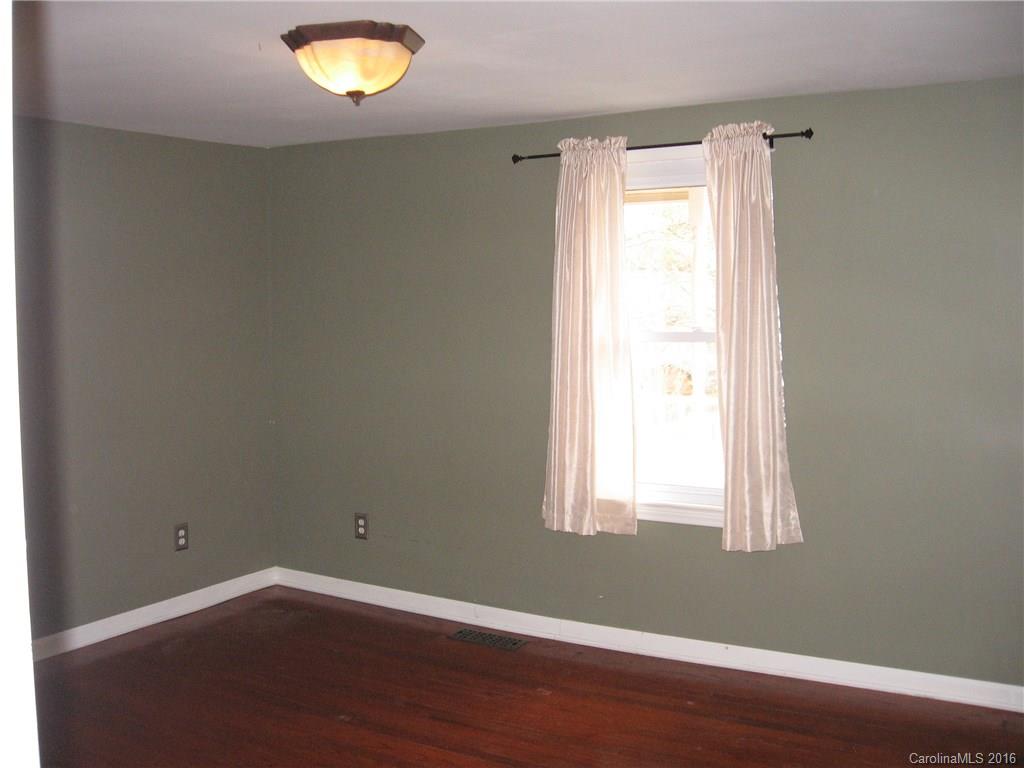 895 Bee Tree Road Swannanoa NC 28778