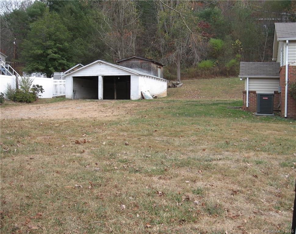 895 Bee Tree Road Swannanoa NC 28778