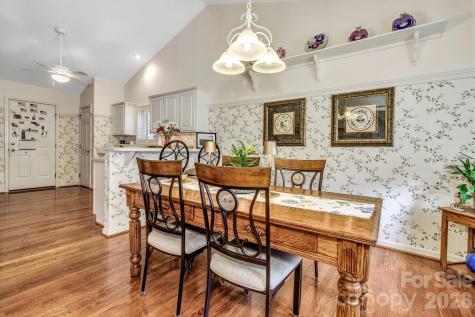 333 Charlestown Drive Hendersonville NC 28792