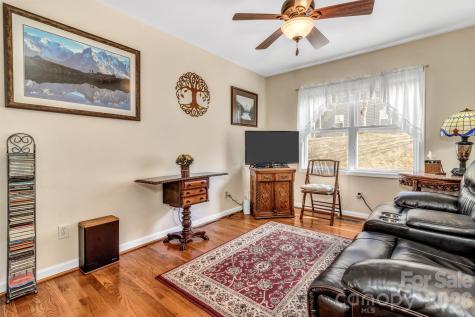 333 Charlestown Drive Hendersonville NC 28792