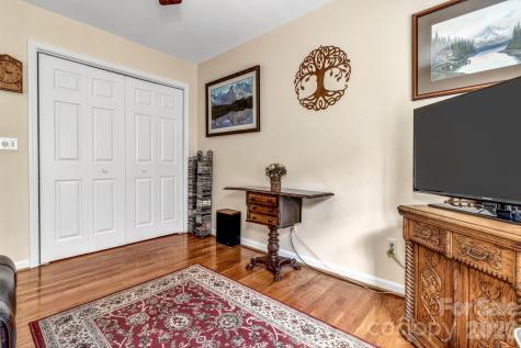 333 Charlestown Drive Hendersonville NC 28792