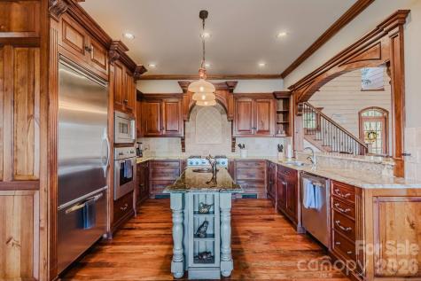 414 Trails End Bryson City NC 28713