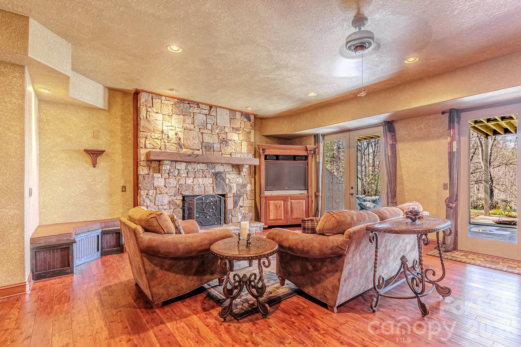 414 Trails End Bryson City NC 28713