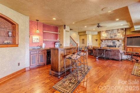 414 Trails End Bryson City NC 28713