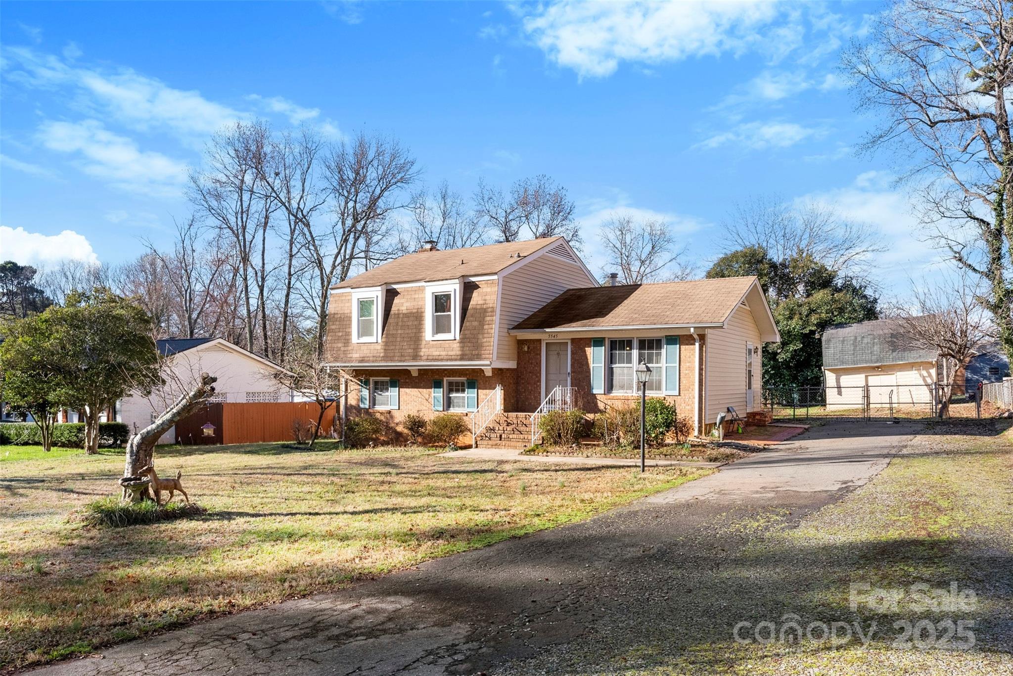 5545 Elsinore Place Charlotte NC 28227