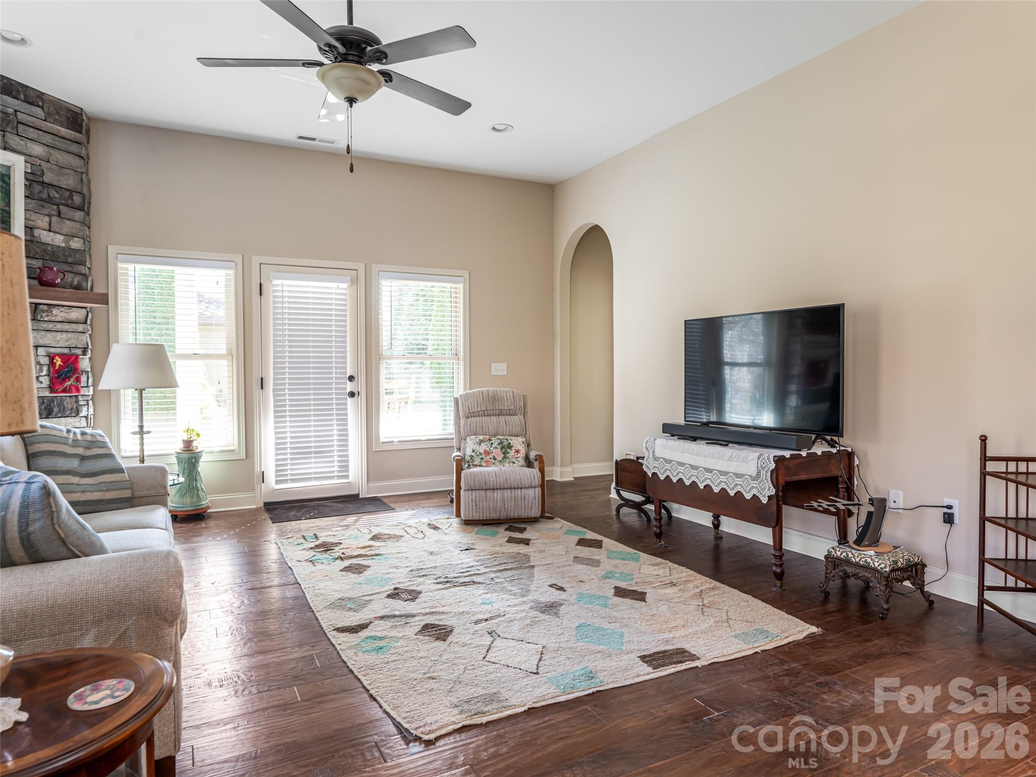 10 Pacifico Drive Asheville NC 28806