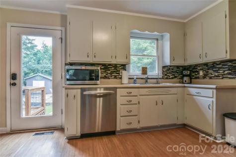 5 E Keesler Street Black Mountain NC 28711